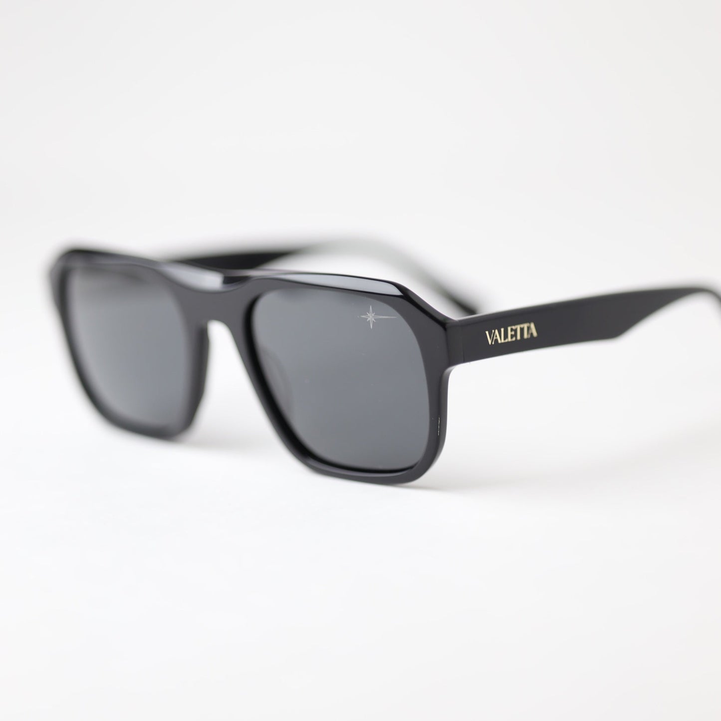 Orra Black