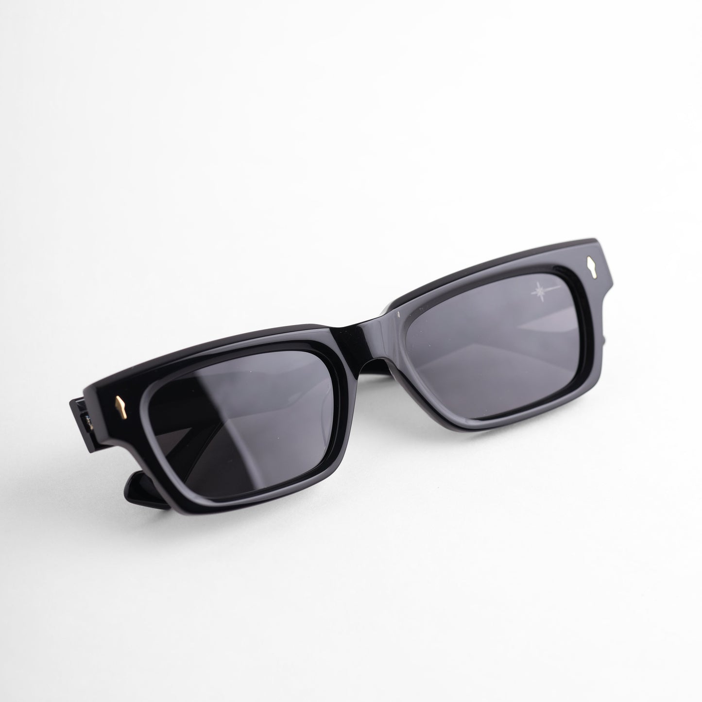 LUMEN BLACK (P)